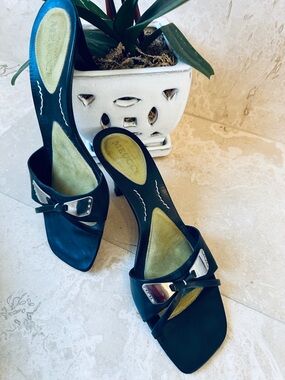 Sesto Meucci Black Heeled Slide Sandals with Silver Coated Accents